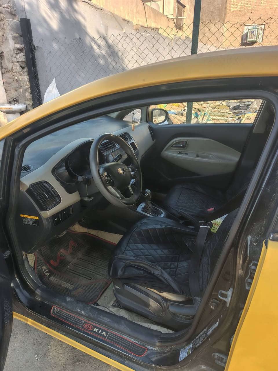 كيا ريو 2013 للبيع فقط وارد امريكي 68ورقة مكانها بغداد حي العامل  ***********
