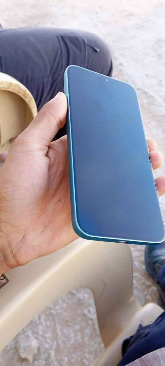 السلام عليكم هونر 400لايت 256/8 شاشه 120هيرتز  سعه البطارية 🔋5230 mAh المعالح MediaTek Dimensity 7028_Ultra
الكامرة 108 كامل ملحقات نضافة فول استخدام اسبوعين السعر 300وبي مجال بسيط مكاني نجف حي الرحمة *********** النجف, العراق
