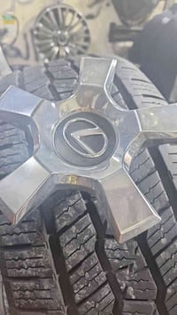 ‎كبات لكزس اصلي للبيع عدد أربعه وموجود مفرد 07762734721