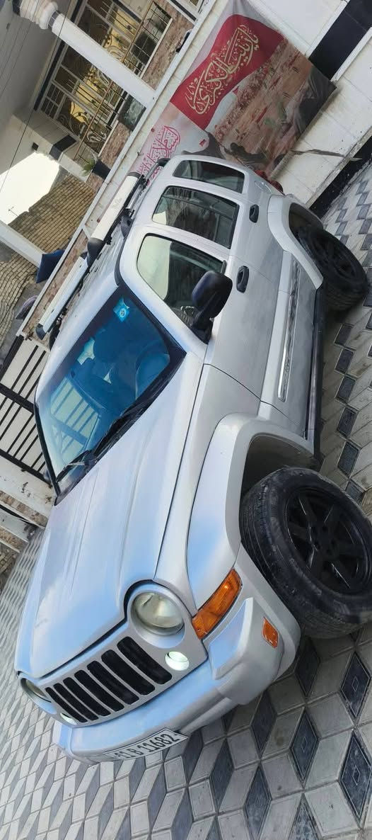 بركة المال في الصدقة
رمضان مبارك علئ الجميع🌹
بسعر سيارات المزاد  يابلاش
بسبب ضرف خاص
جيب ليبرتي فول مواصفات مديل2007 رقم بغداد  انكليزي تحويل مباشر  مكينه وكير كله جديد فور ويل 
حجم 6 3700  كير اوتوماتيك  تتفئه وتبريد كله شغال صدر خلفي امامي جديد تخم تاير جديد كشنات كهرباء 
سيدي واكس فول سستم صوت 
   مانع انزلاق  
كروز سرعه ABS لايت اوتو 
    بيه صبغ 5 قطع اثر جراد بدون اي ضربه باقي بلادي  دوخلهه كله جديده شرط وترايك ١٨٠ وين ميعجبك  السعر قفل 68$
 المكان بغداد مدينه الصدر 
*********** اتصال مع واتساب @الجميع
