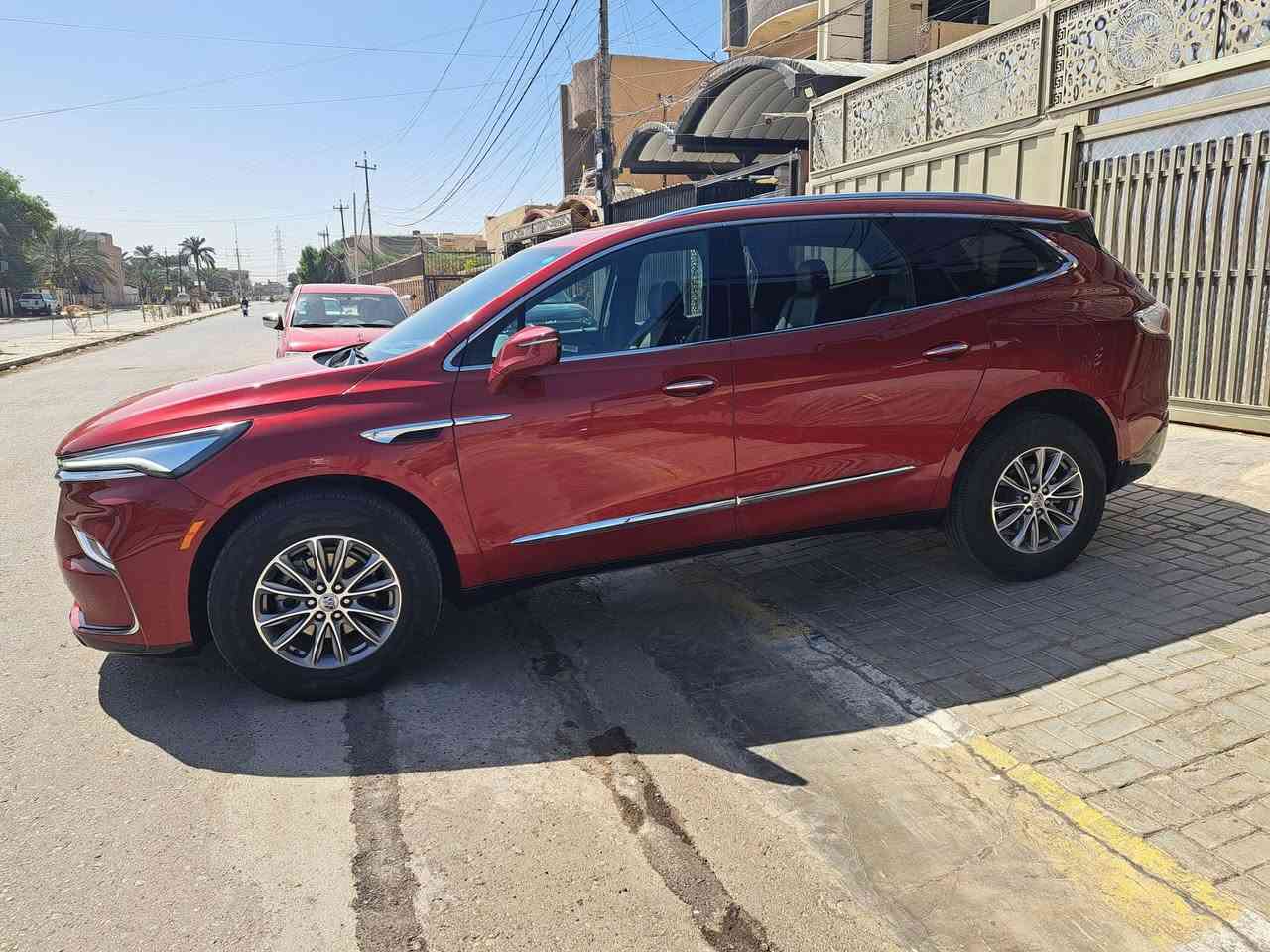 2024 BUICK ENCLAVE PREMIUM AWD فخر الصناعة الامريكية
بيوك انكليف بريميوم موديل 2024 شركة GM
،، المواصفات ،،
محرك 6 سلندر 3600 VVT تنفس طبيعي 
يشتغل بانزين عادي
بصمة تشغيل + بصمة ابواب 
مقاعد منفصلة ملكي 7 راكب 
مقاعد جلد + تدفئة وتبريد + مساج امامي + كهرباء 
طي المقاعد الخلفية كهرباء 
التحكم بالمقود كهرباء + تدفئة بالمقود 
رادار امامي + خلفي + جانبي + تنبية اهتزاز مقعد السائق عند الاقتراب من شي 
5 كامرات محيطية + اسطفاف تلقائي
حساس امامي + خلفي 
صندوك كهرباء + استشعار الفتح عند الاقتراب 
تشغيل عن بعد 
داتو شو عرض بالجامة الامامية 
تحكم فول 
انظمة قيادة متعددة 
فور ويل 4×4
لايت زنون عالي ناصي + لد نهاري + بك لايت لد
كير دكم 9 نمر 
هندبريك دكمة 
نزول الجام وصعودة بالريمونت
انارة داخلية + اشارة ترحيب بيوك
تبريد 3 قطع ثلج بدون فصلة بالوقوف
ويل كب مقاس 18انج
وبعد بية مواصفات هواي 
السيارة رزانة وعزل ممتاز جدا 
رقم بغداد بسمي 
حادثهة موضح بالصور تبديل بابين يمين وصبغهم + صبغ جاملغ خلفي 
ايرباكات سليمات 
السيارة ماشية 25الف ميل 39الف كيلو 
السعر 248ورقة وبية مجال 
للاستفسار ***********
