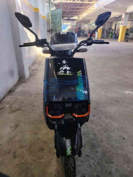 السلام عليكم ماطور سبورت شحن للبيع
3نمر فول موواصفات 
  الماطور جديد ماخذه من الشحن على ايدي كلها شرط 
السعر مكتوب علا درع اخذته مليون 190الف 
طالب على 825وبي مجال 
هاتف0750 230 0953
