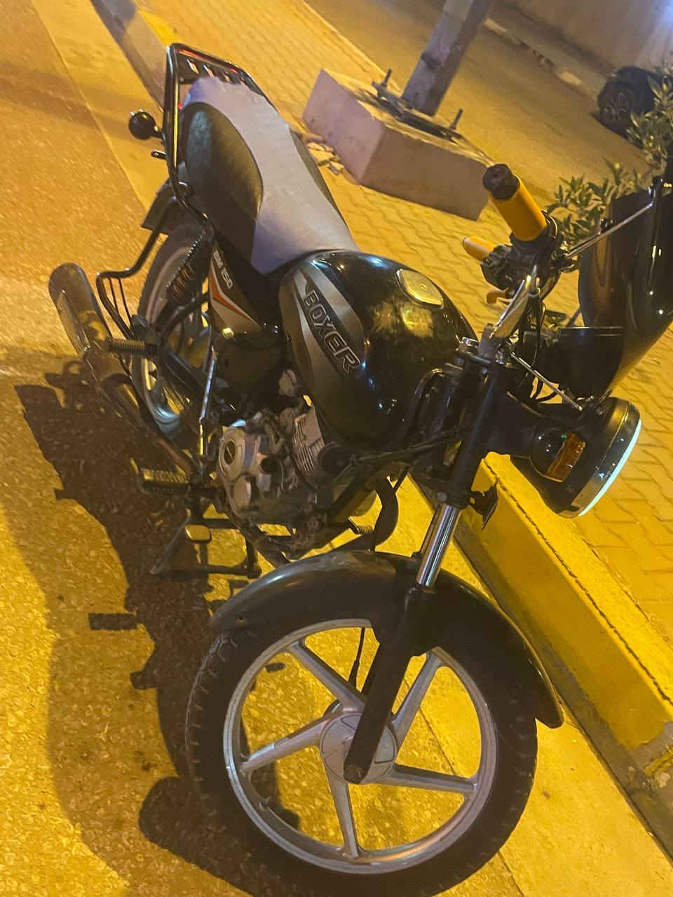 سلام عليكم دراجه بوكسر للبيع كلك كلك  مكينه خرسه مينسمع صوته محركه نضيف كهربايته شغاله اشاير كامله دراجه مرتبه السعر 500 وبيه مجال قليل او مراوس مكاني كربلاء حي عامل


**إذا كنت صاحب هذا الإعلان وتريد حذفه لأي سبب، رجاءا أرسل رسالة إلى الدعم الفني**