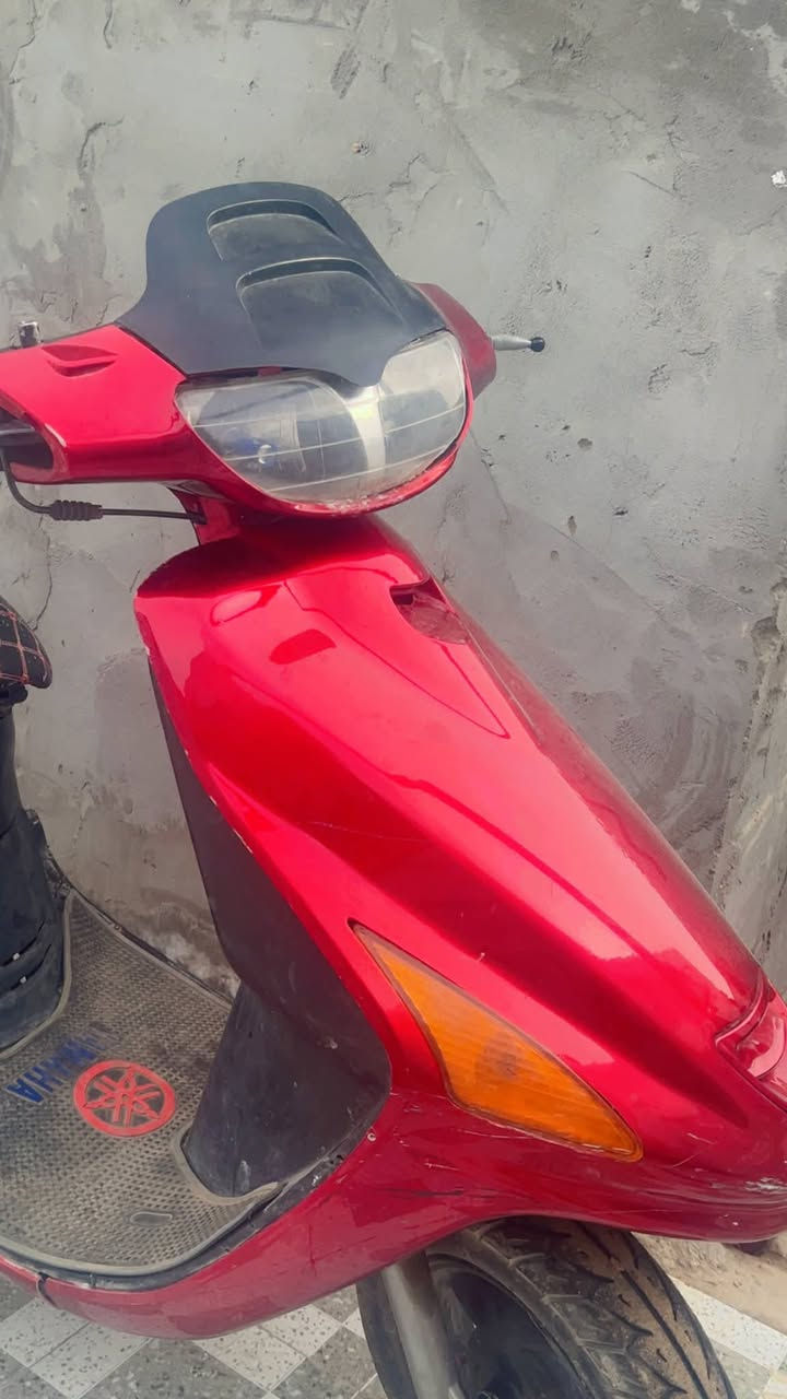 السلام عليكم بيع مستعجل دراجه فراشه نظيفه دراجه على الفحص العنوان ديوانيه حي الزيتون كهربائيات شغاله سعر 250 والشراي بخير يتدلل الرقم ***********
