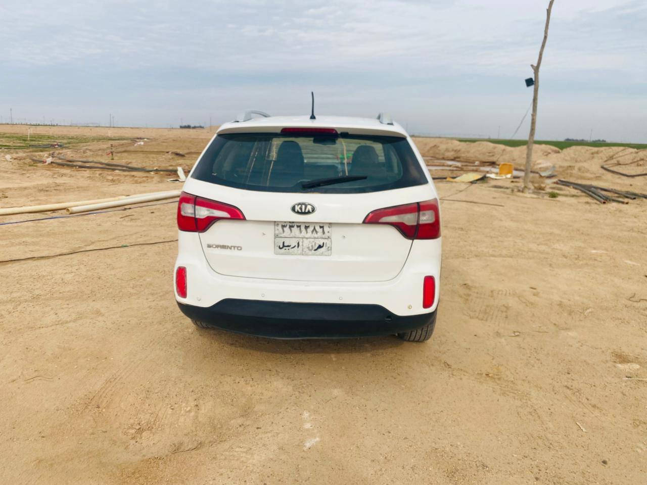 السلام عليكم سورنتو للبيع موديل ٢٠١٤ محرك ٤ مصبوغه عام رقم اربيل بيها كصه بالقماره كير محرك  صدر على الفحص السياره جاهزه تخم تاير جديد تبريد تدفئه السعر ٩٠ وبيها مجال مكاني الانبار عامرية الصمود ***********
