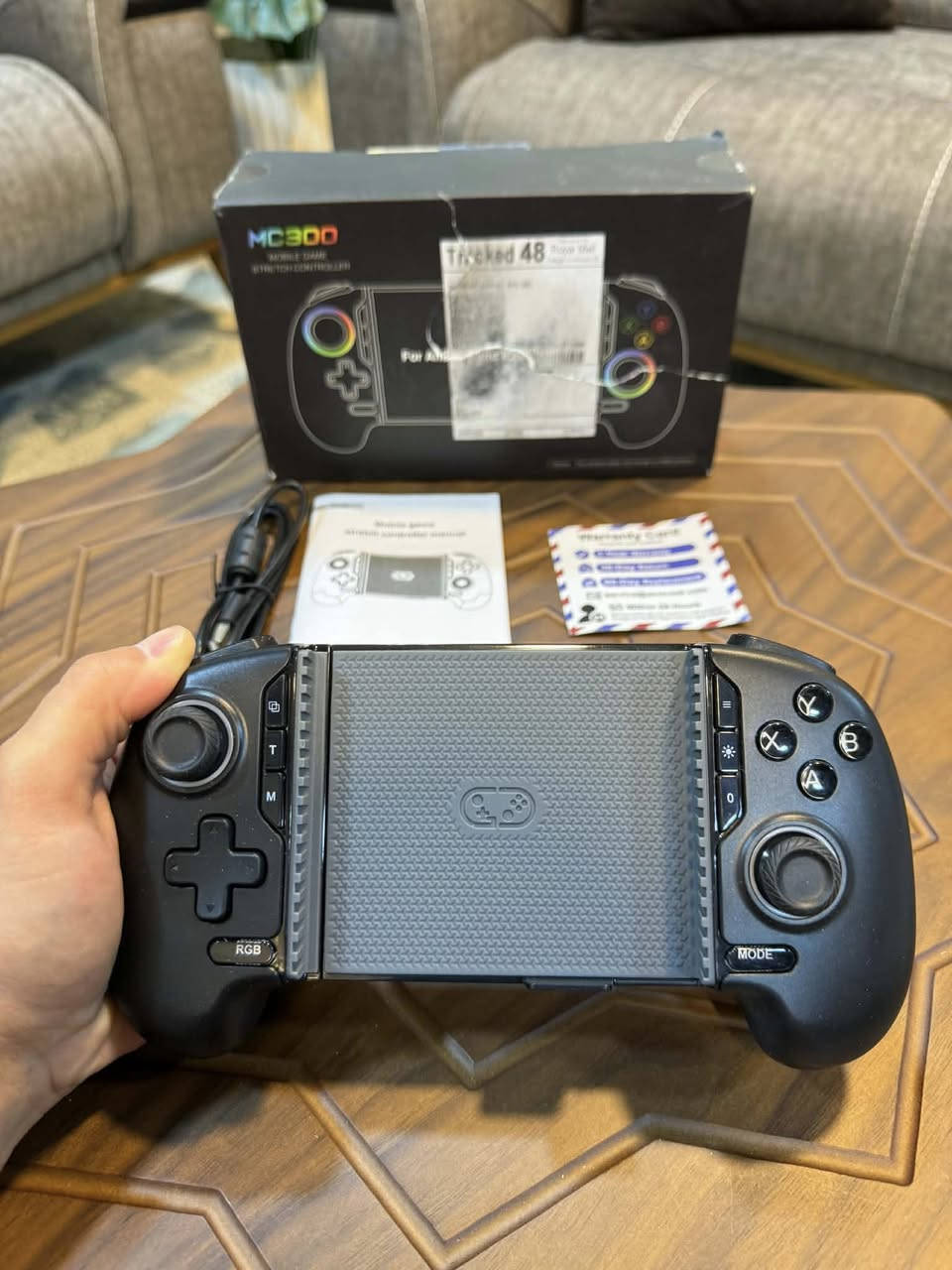 السلام عليكم
جويستك موبايل وايباد تشتغل ع الاندرويد والايفون شحن تايب سي مع انارة RGB جديد مامستخدم
السعر 25 مع توصيل لكل المحافظات🌹


**إذا كنت صاحب هذا الإعلان وتريد حذفه لأي سبب، رجاءا أرسل رسالة إلى الدعم الفني**