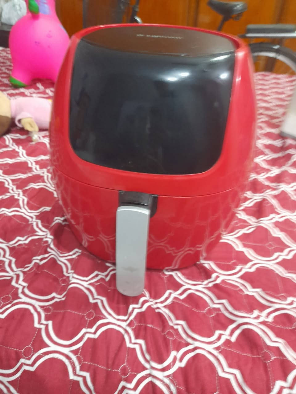 السلام عليكم ورحمة الله وبركاته قلاية هوائية جديدة مستعمل قليل جدآ السعر  15 فية ضرار مكاني بغداد *********** واتساب
