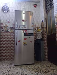 ثلاجة • ٢٢ قدم • توصيل