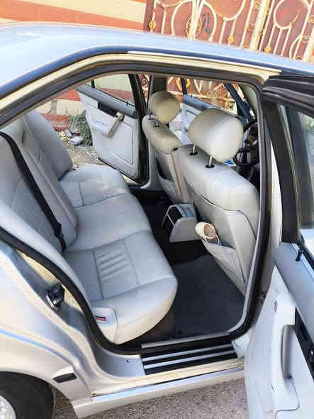 ،BMW    1992   525
سلام عليكم سياره جاهزه مكفوله كفاله عامه ماعده مصبوغه جماليه مكينه وكير وحداديه وتبريد خير من الله سياره ماناقصه  حبابه  السنويه لل ،2030 بسمي السعر 85 ورقه وبيه مجال بسيط
‏‪0783 113 9802‬‏
