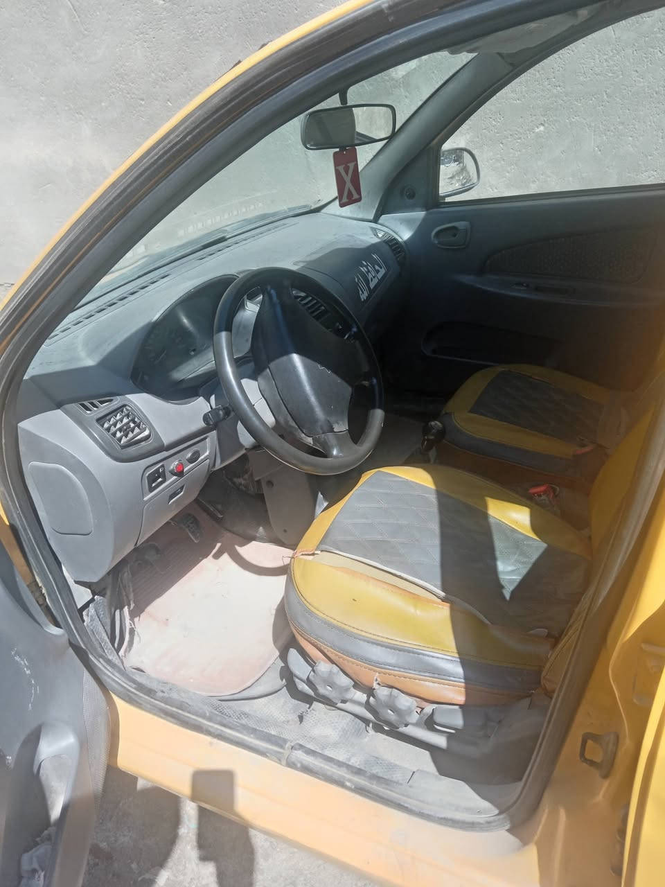 السلام عليكم
سياره طيبه للبيع ٢٠١٢ سياره نظيفة وجاهزه حداديه جديدة دوشمه كهربايئات فول مانقصه شيء كير محرك
تبريد تحويل مباشر غرامه هيئه رقم كربلاء السعر ٣٠ ورقة الشراي يتصل *********** *********** المكان بابل
