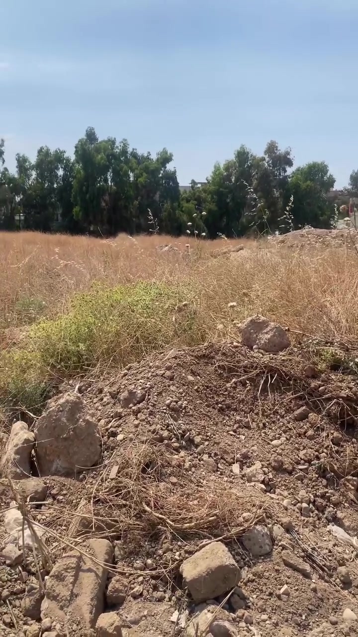 مكتب وطن للبناء رالاعمار
ارض 200متر ارض مدفونه  انقاض 
راح انجهزها لبناء دار سكني ***********
