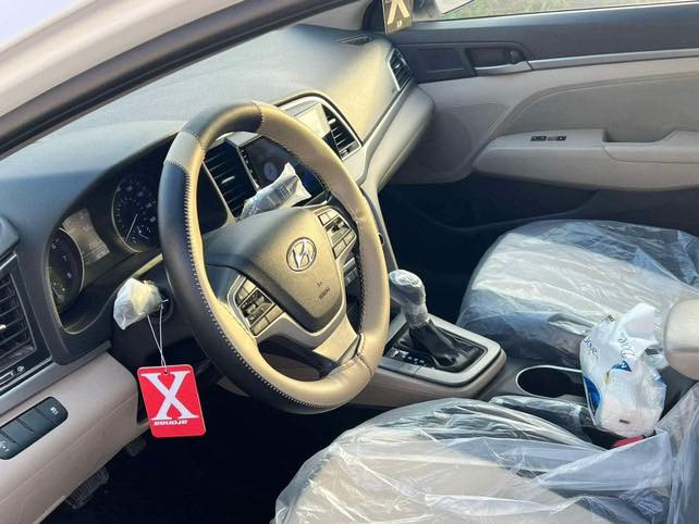 للبيع النترا
موديل 17
رقم سليمانيه 
بدون ايرباك بدون تبديل
حادث حالوب بالجنطه ومرشوشه القبغ فقط 
هاتف ***********
سعر 124
موقع السياره بغداد
