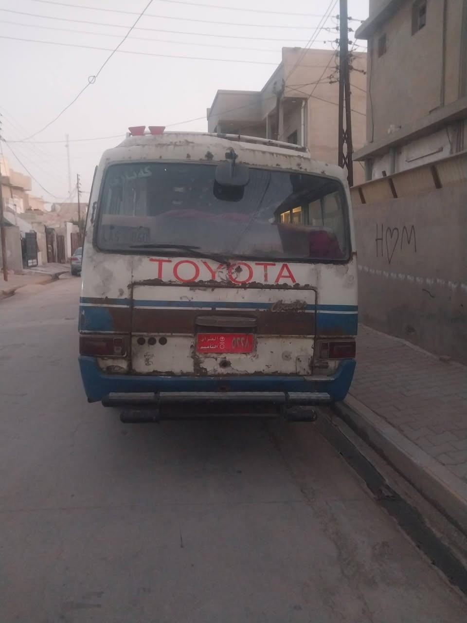 كوستر للبيع موديل ١٩٨٠ سياره جاهزه مابيها اي عيب تبريد شغال بس نقص غاز 
 
غراضه كامله السعر 3 ملاين  غير متواجد علفيس  اتصال عل الرقم 
***********
