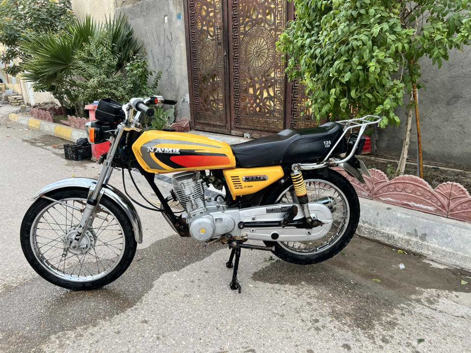 السلام عليكم دراجه نامه للبيع مديل 21 وراق اصولي  كهربائيات كلهه شغاله كل نقص مابيهه جاهزه مكاني ناصريه مركز()*********** السعر ٦٥٠ وبيها مجال للطيبين
