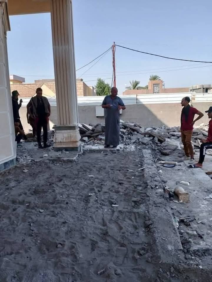 سلام عليكم  / يوجد كادر عمل جاهز/ تصعيد مواد/ تنضيف بيوت/ تفليش/ تكشيط/ تنضيف حدائق/ دفن نهري  / شقلنه ليل ونهار   /ومعداتنه جاهز/ ماعليك بس تصال على رقم  /     ***********
