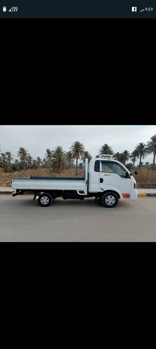 السلام عليكم كيا للبيع موديل 2013 سياره جاهزه من كل شيء مكفوله كفاله عامه سنويه مجدده الى 27 تخم تاير جديد سياره جاهزه الاستفسار على الرقم.  ***********
