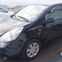 فيرسا ٢٠١٠ • أسود • قير عادي ١٫٨