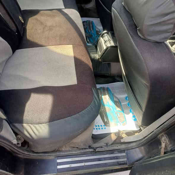 سلام. عليكم بي ام مديل 1992 رقم. بغداد نكليزي بسمي بيهة ضرربه بلجاملغ لخلفي ومصبوغه عام كير عادي مكينه حمت وضرب كازكيت ومختلف. بيهة. سنتر ابيع عله حطتهة تبرريد شغال. كهربائيات كلهة شغاله سنتر لوك شغال سعر 35 وبيهة. مجال قليل مكاني. بغداد تاجي ررقم ‏‪***********‬‏ بي واتساب
