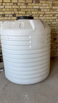 تانكي ماء • ٢٠٠٠ لتر • مستعمل نضيف