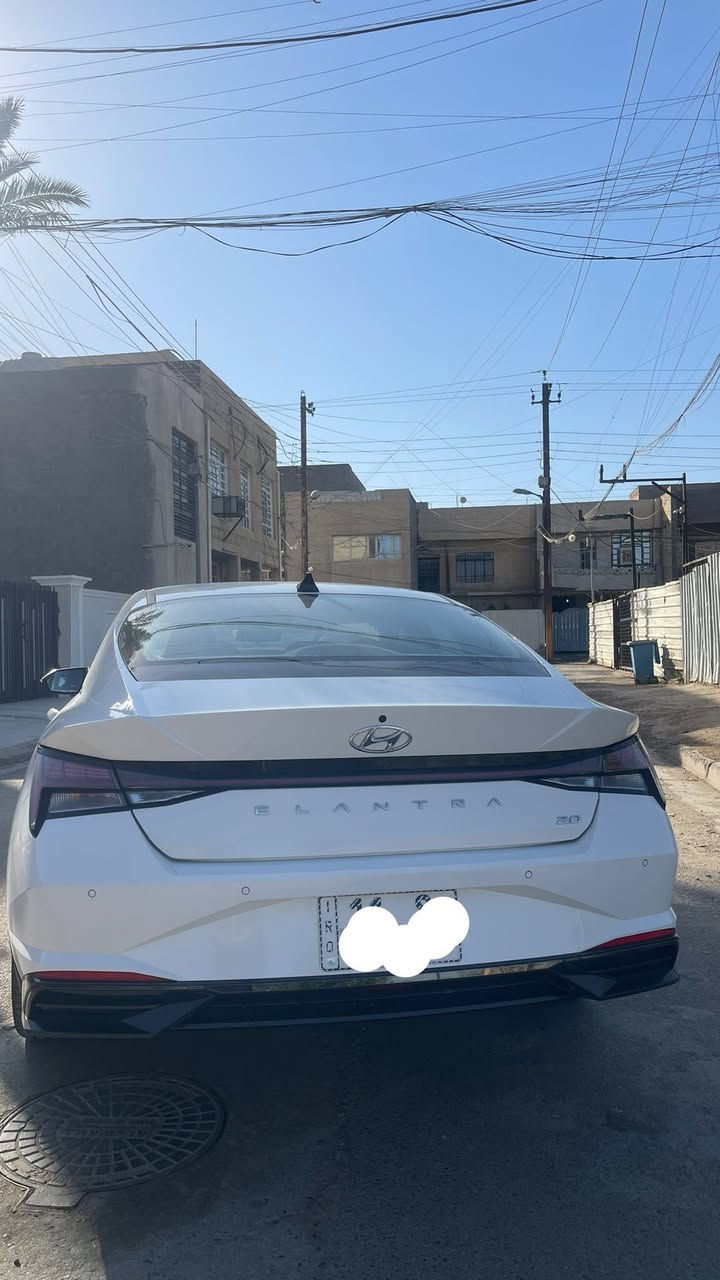 اللهم صل على محمد وال محمد
🚘 للبيع النترا 2023 خليجي 🚘
🔹 اللون: أبيض
🔹 المحرك: 2000cc
🔹 وارد خليجي
🔹 كير AT المرغوب
🔹 الممشى: 23الف
✨ فول مواصفات: 
✔️ فتحة سقف 
✔️ بصمة وتشغيل عن بعد
✔️ حساسات أمامية وخلفية
✔️ نظام ترحيب
✔️ مرايا شفط
✔️صندوك بصمه
✔️ حساس تاير
✔️ صندوك ذكي فتح عند القتراب
✔️ شاشة أصلية تدعم Apple CarPlay و Android Auto
✔️ 3 وضعيات قيادة (Eco / Normal / Sport)
✔️ ارقام انكليزي
✔️ هزه جديد سنويه جديد
✔️ نظام ABS
✔️ تبريد ثلاجة قطعتين
✔️ بعد بيه كثير موصفات
‼️‼️ملاحظة مهم سياره زيرو علئ وضعية شركه

📌 السيارة بانزين محسن بالكامل
📌 الدهن كله أصلي
📌 باتري الوكله
📌 مكفولة محرك وگير
💰 المطلوب:177 وفيها مجال للشراي
📍 المكان: بغداد - حي الجهاد 
***********
