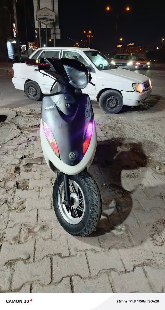 مرحبا ماكس عدله كفاله كلهه شغاله وما مفتوحه شلعه معدل خير من الله كهرباياتهه كلهه شغاله سلف هندر عليه سبع ألوان اشاير هورن عينه عداد السرعه كيج بانزين قفل سكان قفل صندوك صطاب ويل كب نجمه  بصره بس بيهه دخان خفيف بصره جمهوريه السعر ٧٠٠ وبيهه مجال قليل ***********
