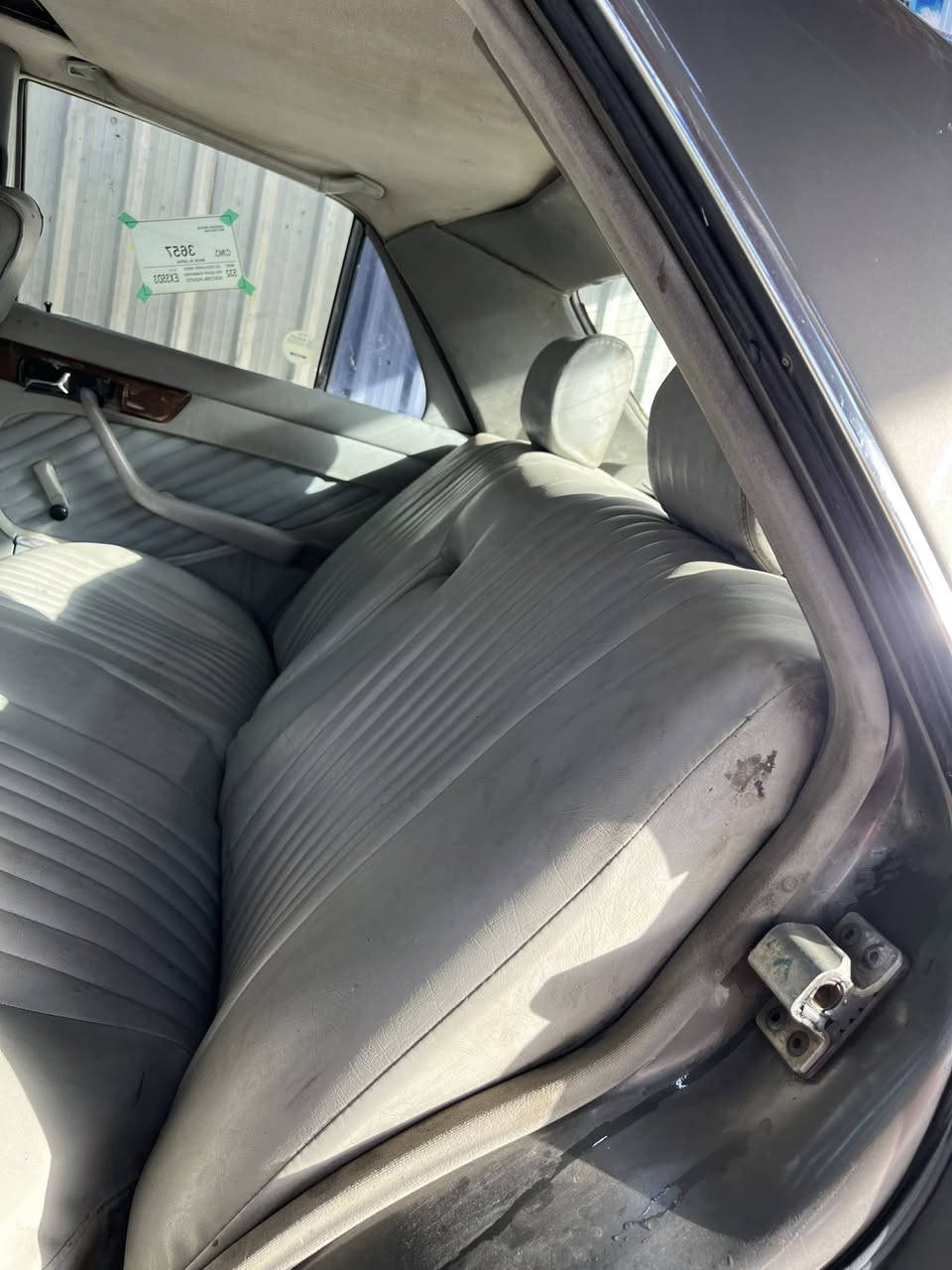 سلام عليكم رائسي موديل 1987 جاهزة تبريد سلايت محرك ففتي تخم تاير رقم ديالى انكليزي بسم خالي تحويل ثاني يوم سعره 60 وبي مجال مكانه بغداد ***********
