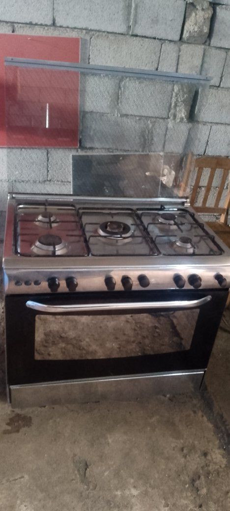 السعر 135  للبيع او معارض مع طباخات تعبانه والفرق حسب الاتفاق والقناعه 
طباخ رويال مصري ستيل 
عيون وفرونه شرط التشغيل 
 نظام الفرن خطين 

يارمجه الشرقية الاولى 

*********** واتساب واتصال 
*********** اتصال 
اذا عندك معارض دزلي صورو عالواتساب عالكورك

