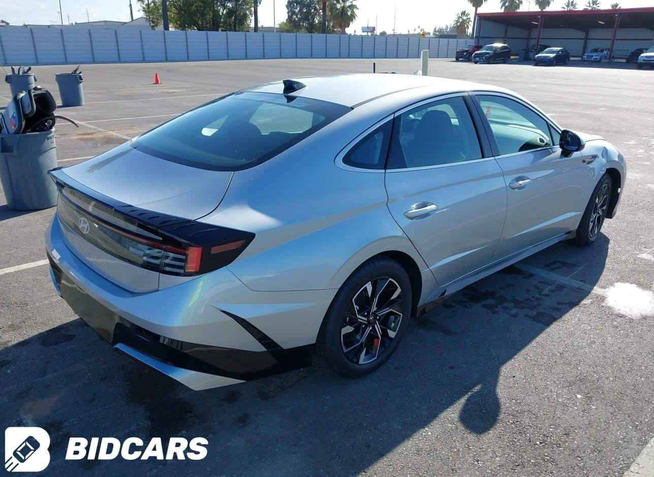 شـــــــــــــــــــركة مـــايباخ 
بأدارة علي عباس الخُزاعي 
وجهتك الأولى لأستيراد وتصدير السيارات

هيونداي سوناتا موديل 2024
حاليا بدبي
واصل للبصره مصلح وجاهز بدون كمرك ب155 قفل

الديوانية . حي الجزائر . شارع البستان
📞 *********** 
📞 ***********
