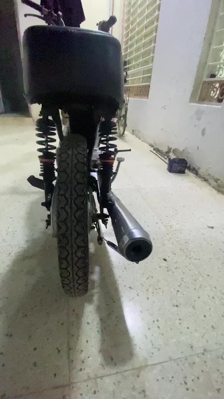 سلام عليكم دراجه للبيع بدون اوراق سعر 350 مكاني عماره_حي نهاوند رقم الهاتف *********** ما متواجد خاص اتصل على رقم
