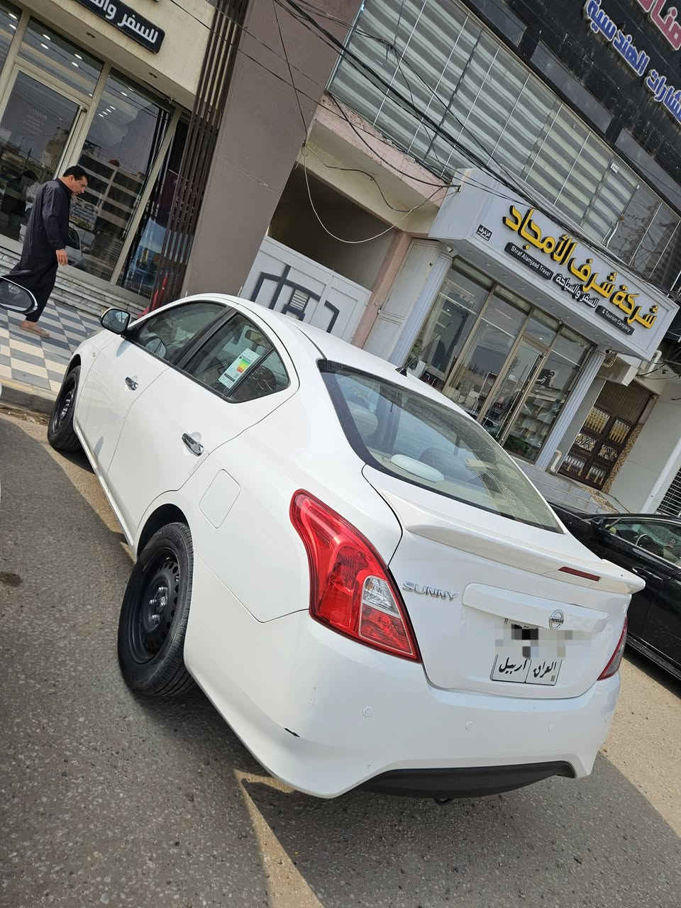 لبيع: نيسان صني 2021 (هندي)  - مكفولة 🛑
المواصفات :
الموديل: 2021.
العداد : 90,000 كم 
مكفول من الصبغ تماماً (كفالة عامة) لا بارد ولا تكحيل.
المحرك (المكينة)، الجير،  مكفولات .
 اقتصادية جداً،  تستهلك 14.5 كم/لتر .
​
​الأوراق: السنوية بعدهي نافذة 👍🏻
رقم اربيل 

​الحالة العامة: السيارة نظيفة 
​السعر 💰 110 ورقة ،     11،000$
الموقع📌 نجف
للتواصل: ***********
