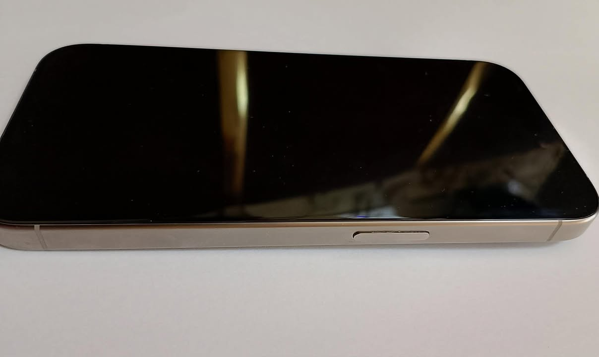 Ip15pro
الذاكرة128
بطارية 87‎%‎
جهاز وتر غير مفتوح
شرق اوسط 
لون تيتانيوم طبيعي
نضافه 99‎%‎
موقع بغداد يوسفيه 
سعر 900
***********
واتساب فقط
