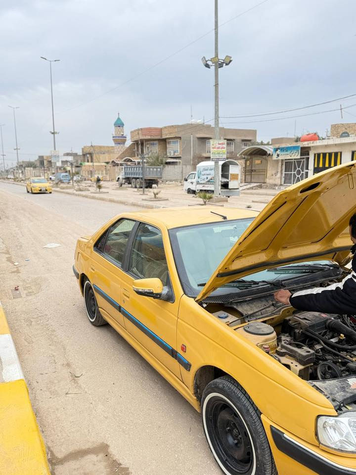 بيجو بارص موديل ٢٠١٥ رقم انكليزي كير ومكينه مكفولات تبريد شغال تخم تاير حداديه جديده كهربائيات كلهه شغاله فقط البنيد مبدل الباقي كله مكفول من الضربه والصبغ ٤٥وبيهه مجال ***********
