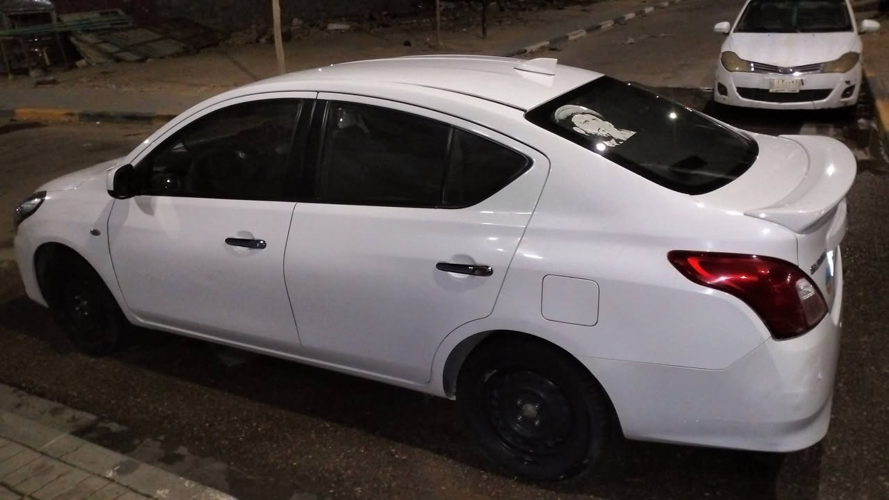 نيسان سني ماشيه74الف مديل 2024 بيه بارد 3قطع تبديل باب اتصل    *********** بصره
