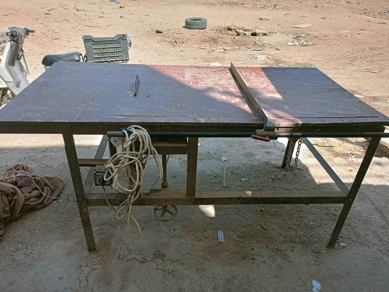سلام عليكم ميز تشريح تفصال زاوية جديد سعر650مكنة بغداد مدينة الصدر ***********
