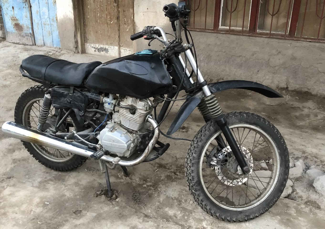 للبيع دراجة قفاز شلامجة صناعة ايراني اوراق اصولي معاملة كاملة محرك نظيف مع زوج تايرات امامي وخلفي // قضاء المدينة

***********واتساب
