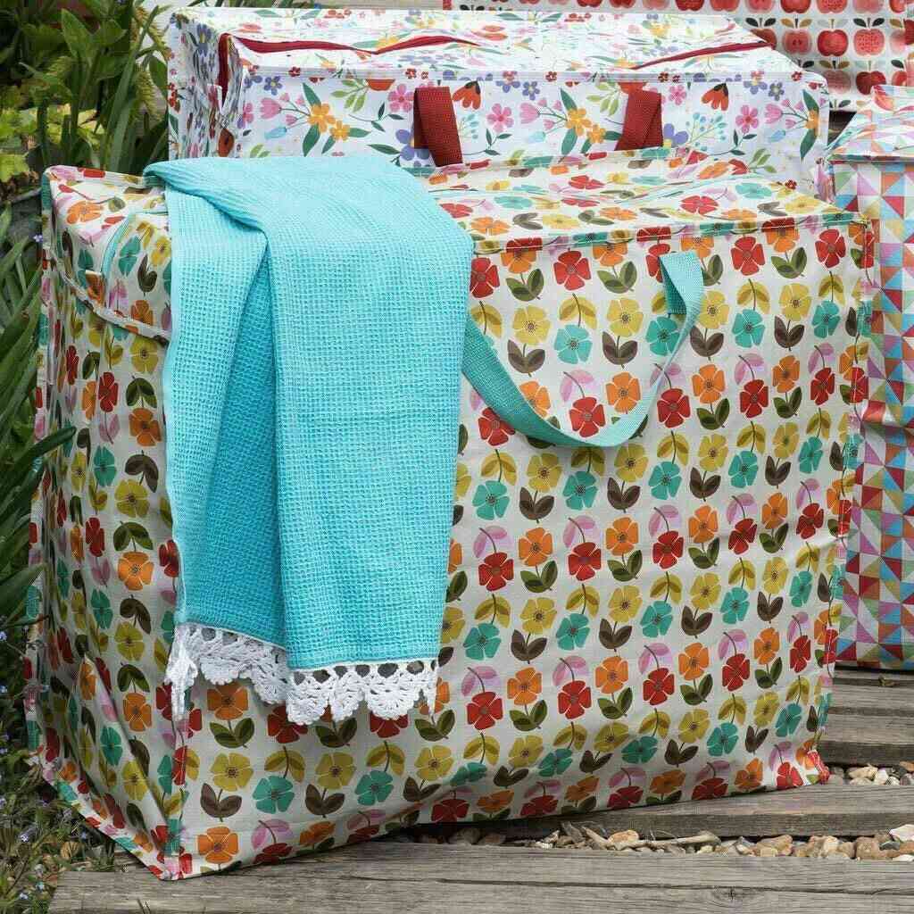 زبائننا ومتابعينا الأعزاء تحيه طيبه و جمعه مباركه على الجميع

#وفرنا_لكم

تشكيلة متنوعه و واسعه من

#جنط_حفظ_و_خزن_الملابس

قماش و نايلون 
متعددة الاستخدامات  و الأحجام للسفر و السفرات و كذلك للذاهبين لاداء العمرة و الحج و كذلك للحفظ و خزن الملابس

التفاصيل أسفل كل نوع 

#متواجدون_اليوم_الجمعة من الساعه الثالثه إلى الساعة الثانية عشر مساءا ان شاء الله

نتشرف بزيارتكم إلينا و التسوق من بضاعتنا

اهلا وسهلا ومرحبا بكم


**إذا كنت صاحب هذا الإعلان وتريد حذفه لأي سبب، رجاءا أرسل رسالة إلى الدعم الفني**