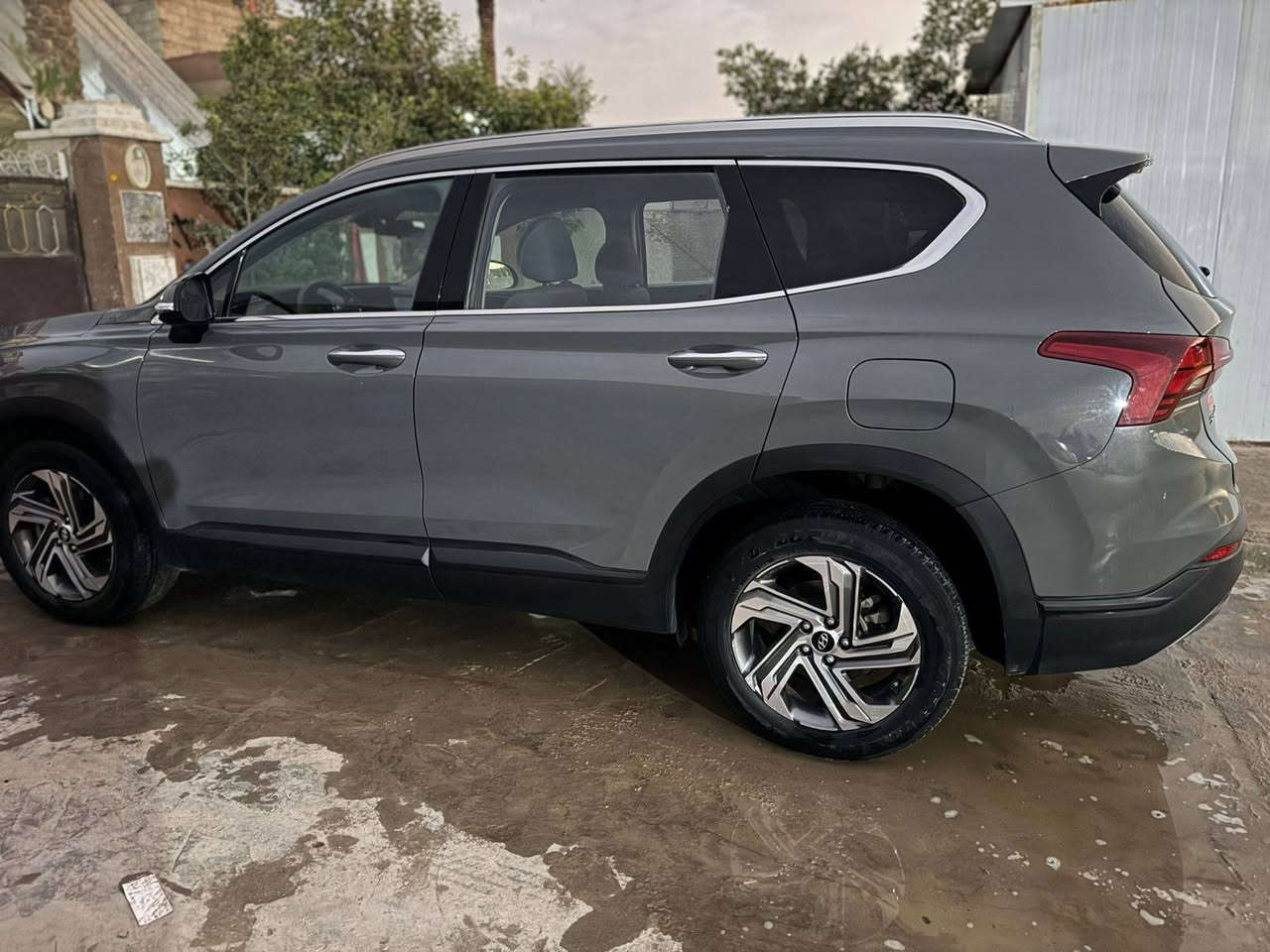 سنتافي وارد أمريكي موديل 2023
بدون تبديل او صبغ فقط دعامية أمامية وبارد بالجاملغين والبنيد 
مرقم بغداد صور الحادث مرفقه بالمنشور 
السعر 195$
الاتصال على الرقم 
***********
