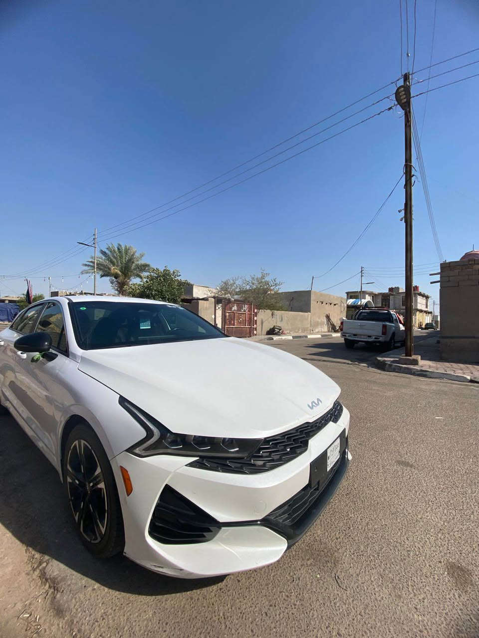 السلام عليكم لبيع K5 جيتي لاين 2023 حره بدون رقم السياره جديده ستخدام شخصي ضرر فقط بنيد بدون ارباكً بدون شاصي بدون لغود مبدل بنيد فقط السياره جاهزه ترقم جميع المحافظات عدا القليم مكان السياره بصره اتصل *********** القرنة, البصرة

