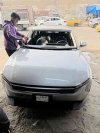 زجاج كيا K4 • أصلي وتجاري • تركيب مجاني بغداد