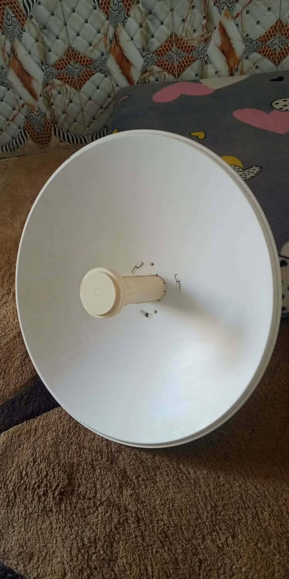 أنترنيت كامل
1-عمود
2-وكيبل 
3-ويوبي أس (شاحن) 
4-و نانو. وصحن. وراوتر. بصور كدامك 
مفعل بيهن 3اشهر فقط بعده جديد 
السعر: خاص.


**إذا كنت صاحب هذا الإعلان وتريد حذفه لأي سبب، رجاءا أرسل رسالة إلى الدعم الفني**