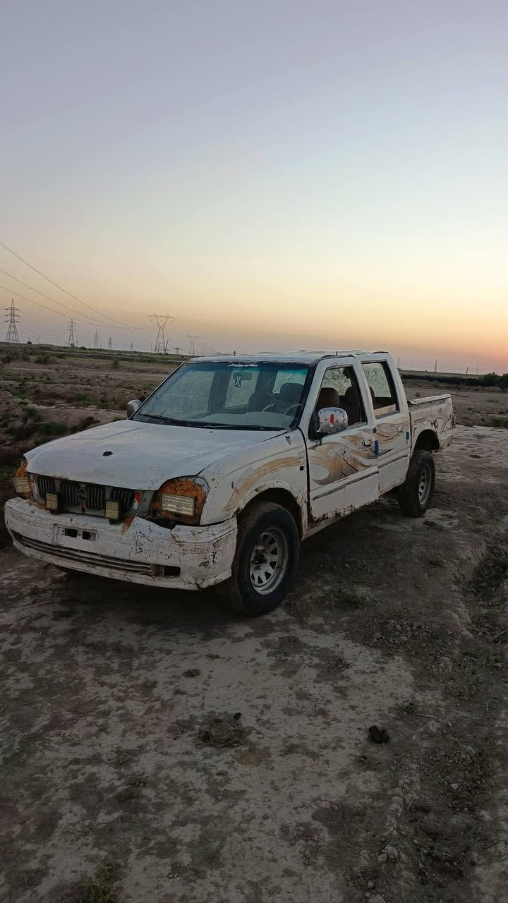 السلام عليكم سياره صيني للبيع كير ومحرك كفاله المكان ناصريه قضاء البطحاء
رقم الهاتف ***********
