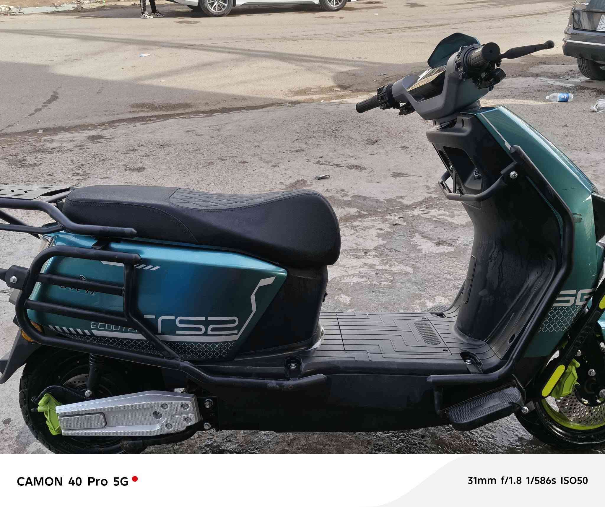 سلام عليكم دراجه شحن ريان ام عيون بصمه الماشه بيهه عواج قليل السعر ٦٠٠ *********** بغداد جديده شارع المسبح
