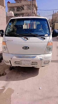 كيا حمل مديل2007  محرك ٣٠٠ مسكر  . رقم بغداد  سعر ٩٠  بيها مجال. 07721...