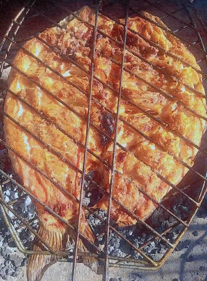 مطعم ومشويات البركه ❤️🌹
إنتَ اختار الطريقة واحنه نضبط النكهة:
 بالتنور🍢 لو شوي لو قلي 
والطعم مضمون بحطب الحمضيات والنكهة البغدادية الأصيلة

للحجز ***********

دجاج محلي عراقي ب ٣٧٥٠ متوفر مشوي ع الفحم وبالتنور 

سمك حي تازه يلبط كل اوزان متوفر ب ٥٧٥٠

متوفر توصيل
