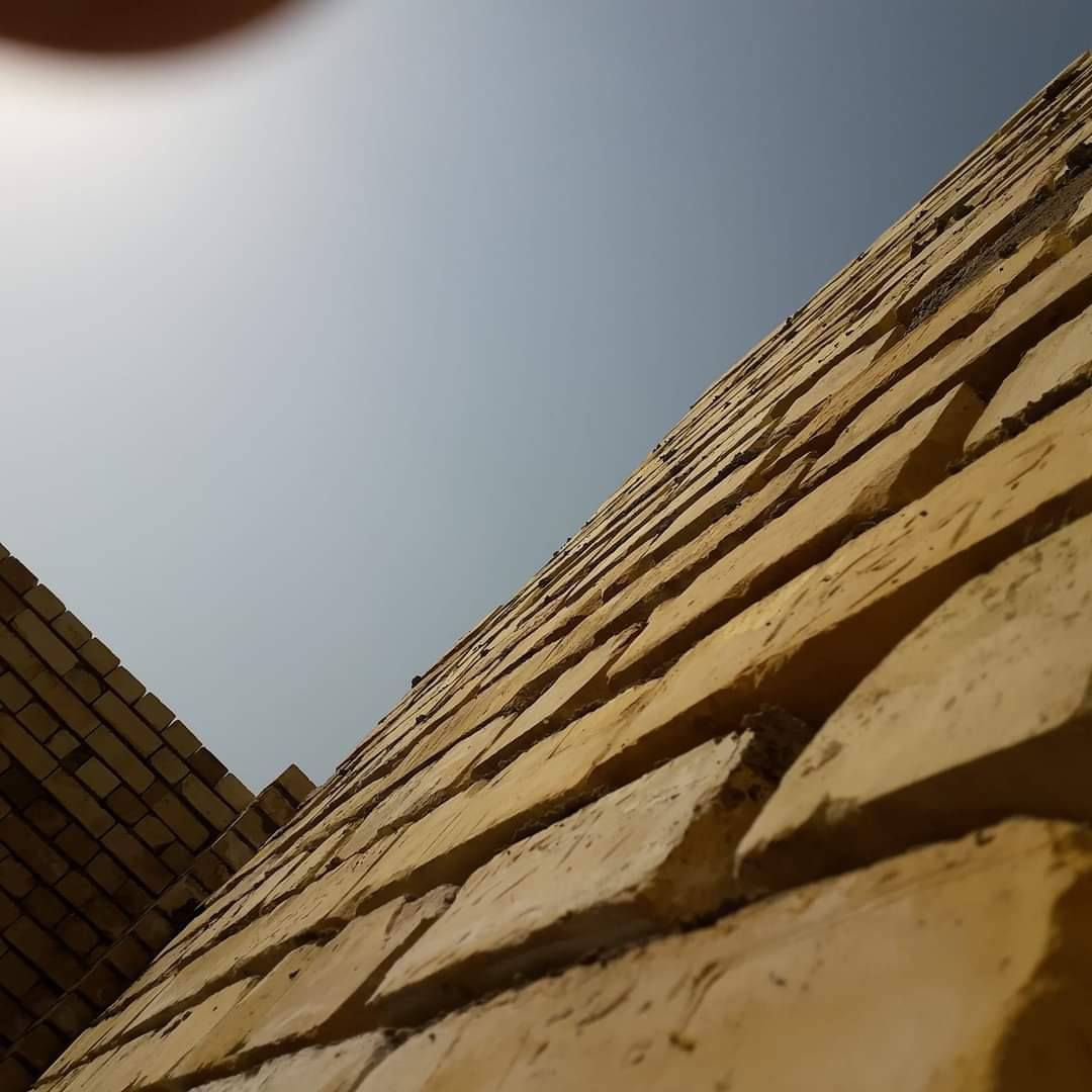 خلفة بناء اشتغل عل دبل وبليوميه راسل الصفحه او اتصل وبيك خير وتدلل***********
