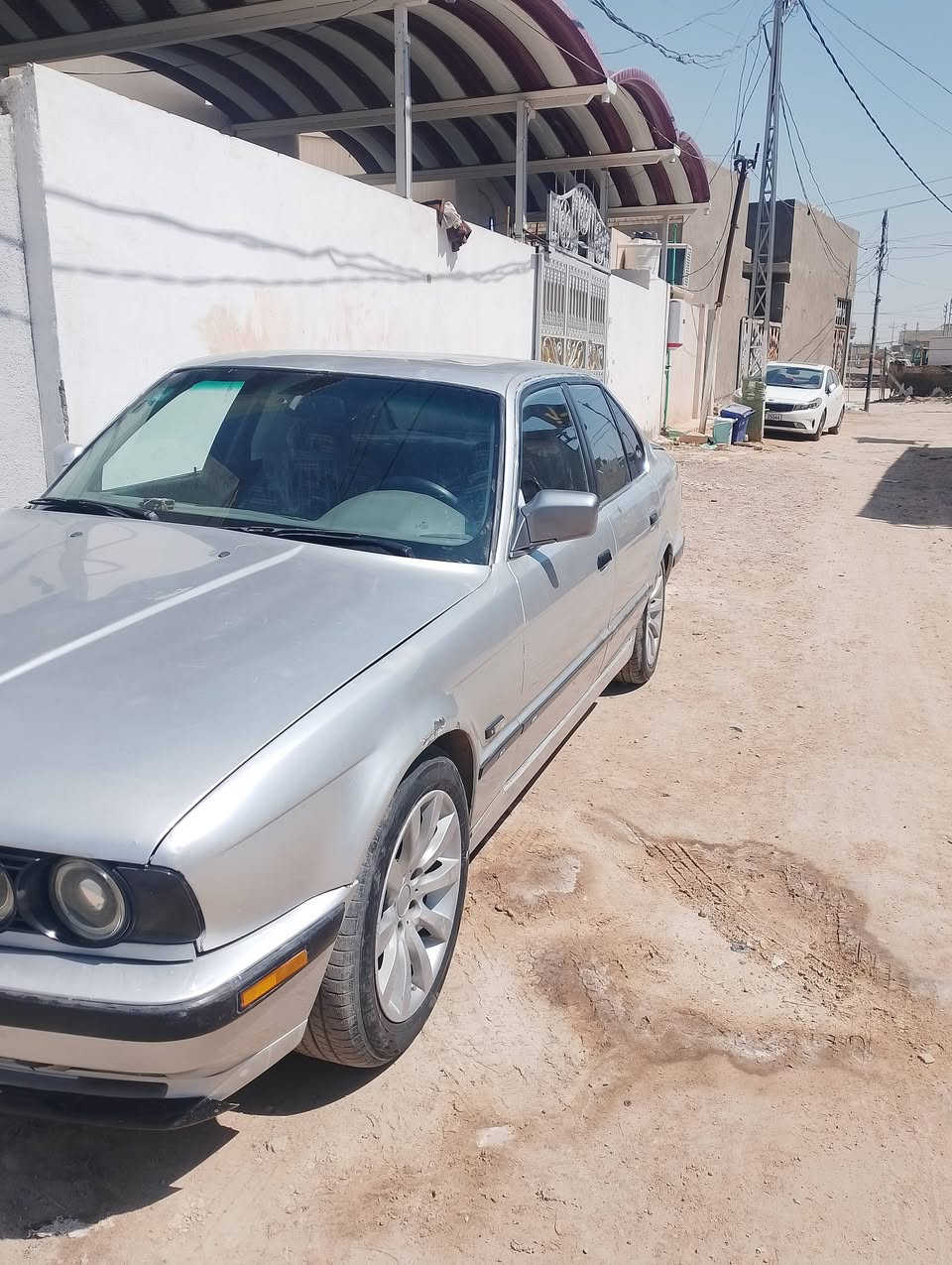 بيام دبليو موديل91بغداددولي حجم535تبريدثلج محرك كيرحداديه تايرات جددالسعر48بيهامجال او مراوس حسب القناعه مكاني النجف ***********
