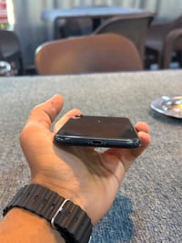 اكس آر ١٢٨ • بطارية ٨١ • ظهر مكسور