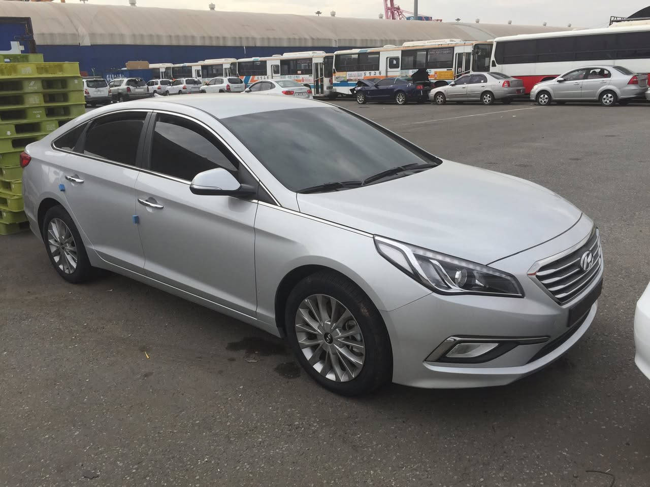 سوناتا ٢٠١٦ وارد كوري نظام بانزين للبيع رقم ديالى ماشيه ٨٥ سياره جديده اتصال على رقم ***********
