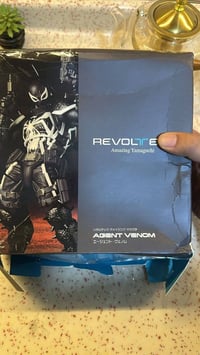 سبايدرمان أسود • نقص درع • سعر مختلف