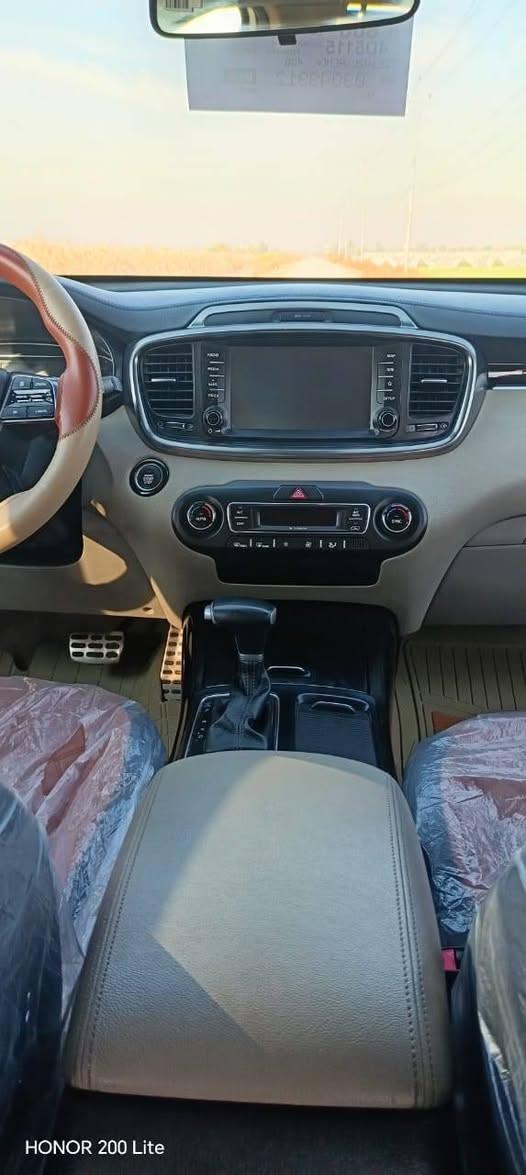 سورنتو ٢٠٢٠ رقم بابل انكليزي بأسمي 
مكفوله كفاله عامه حتى الدعاميات 
السعر ٢٧٠ $  وبيها مجال بسيط 
العنوان بابل ***********
